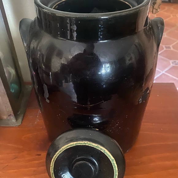 Antique Stoneware Cookie Jar - Picture 5 of 9